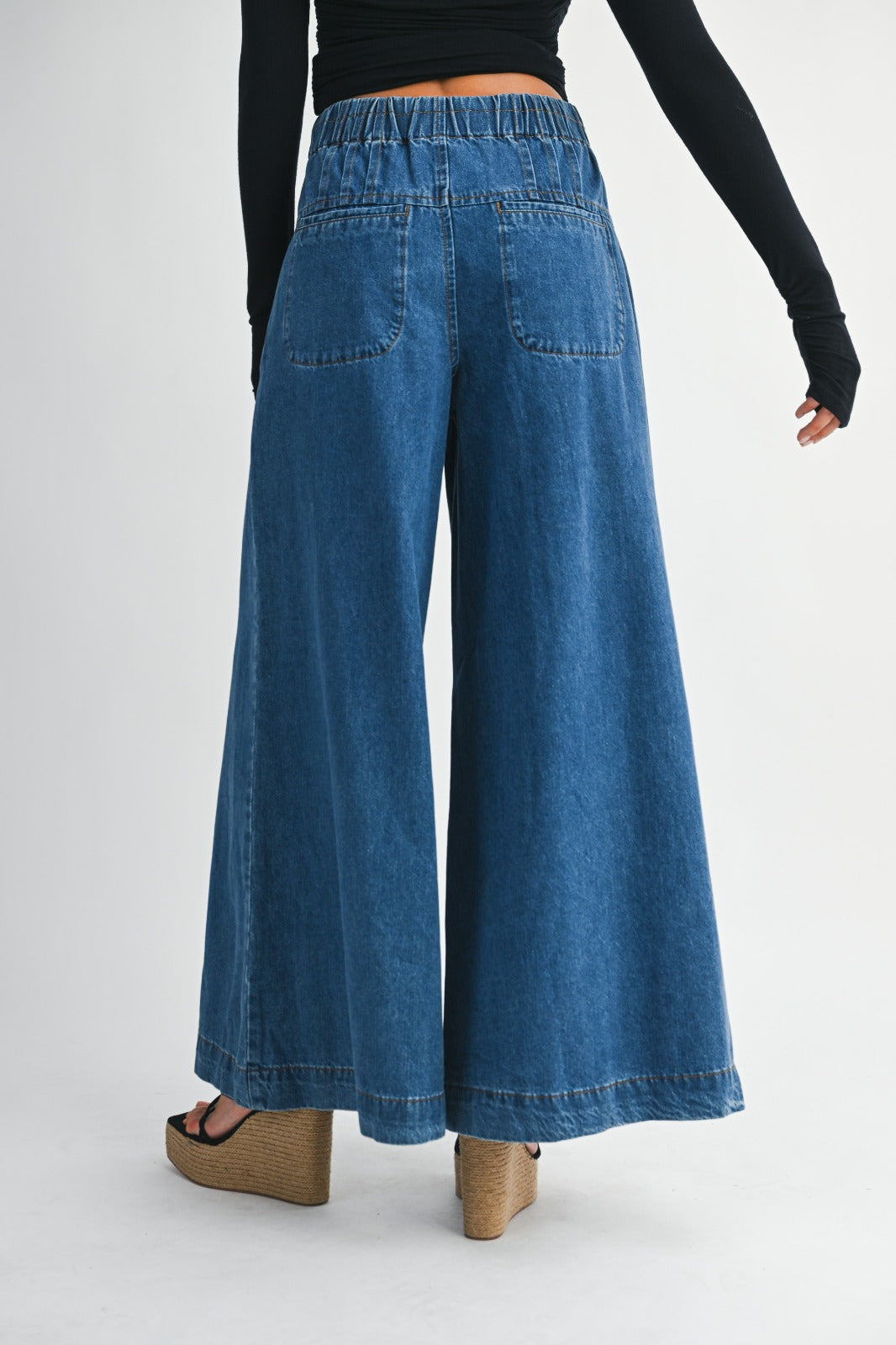 Country Pull On Jeans